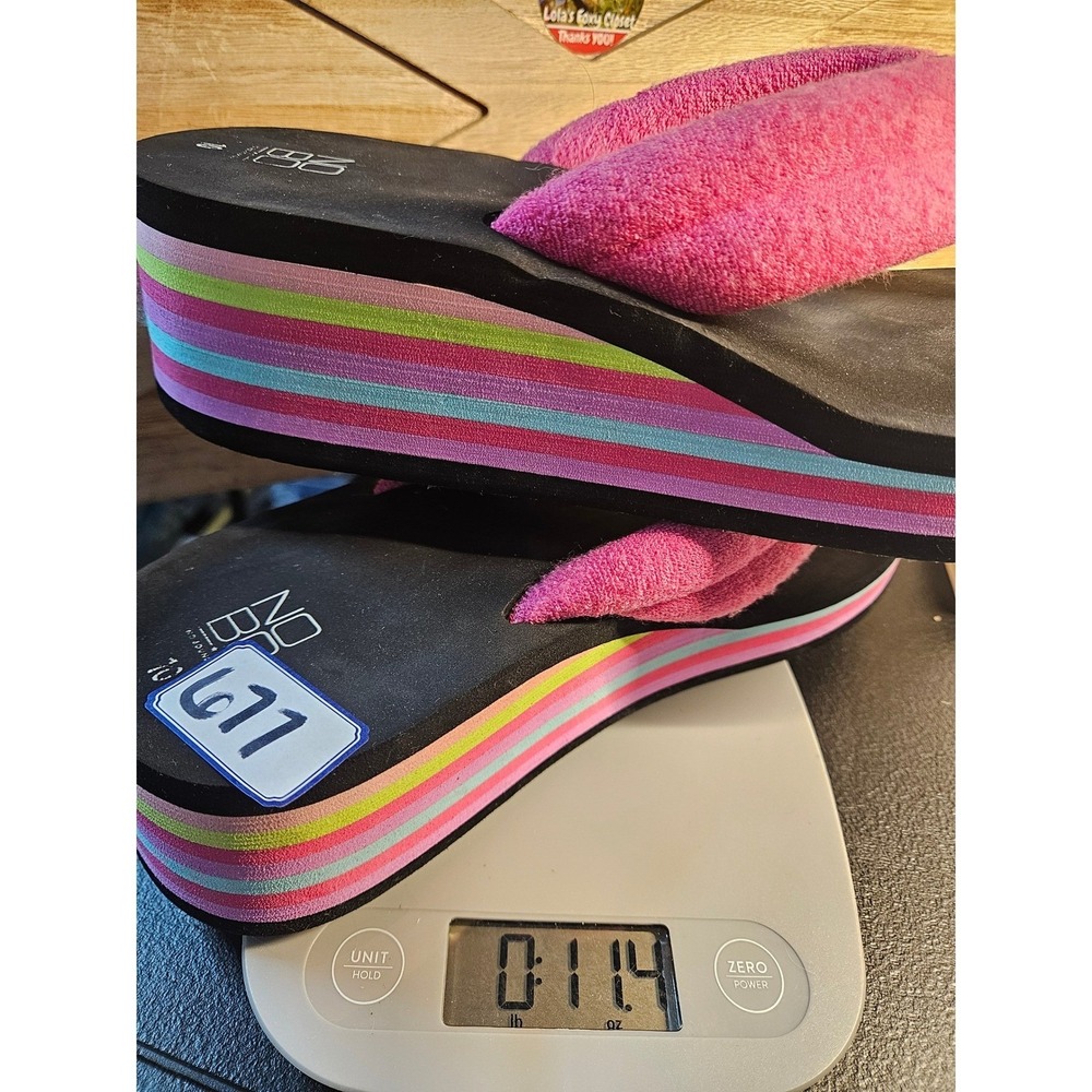 No Boundaries Pink Multi-Stripe Platform Flip Flop Sandals - Picture 6 of 6